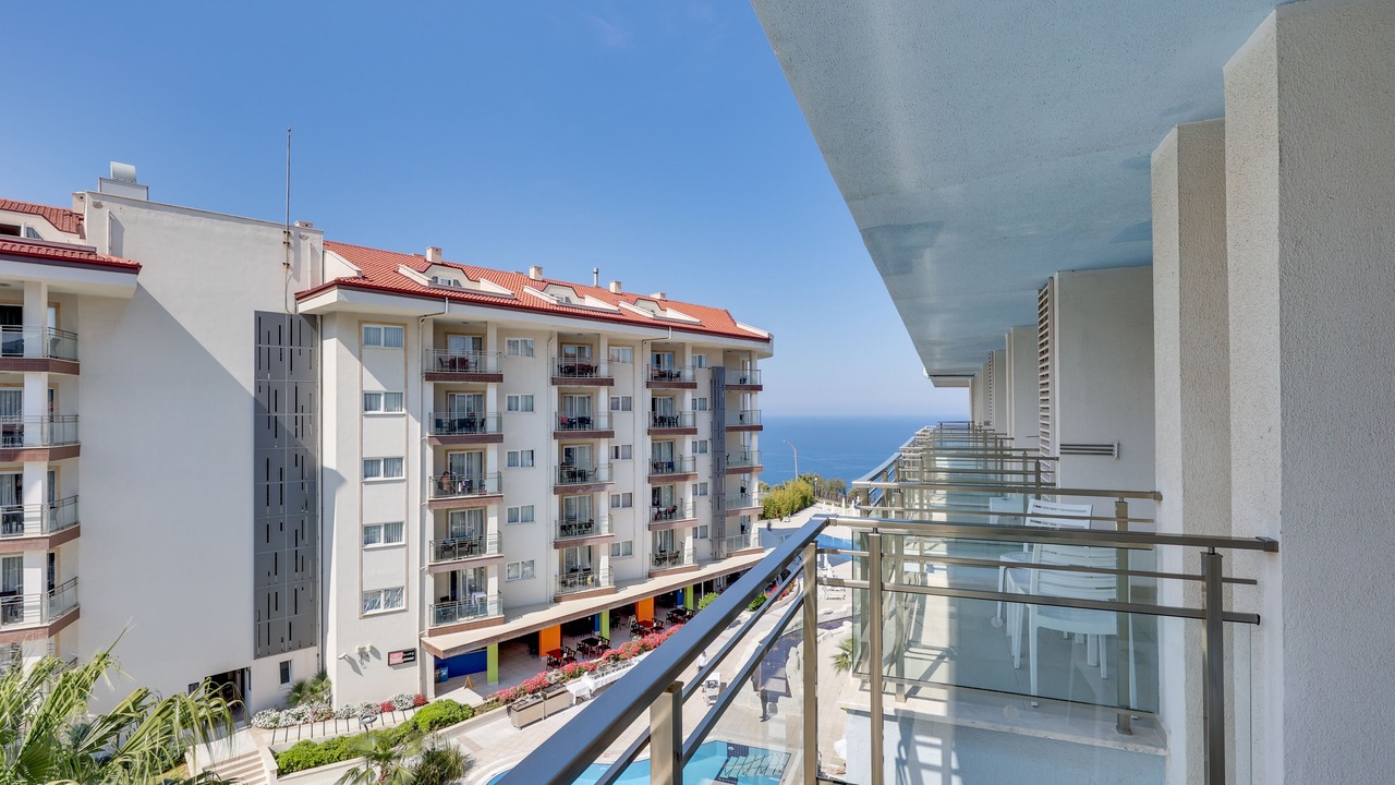 Photo of Patio Balcony in Kusadasi City Centre