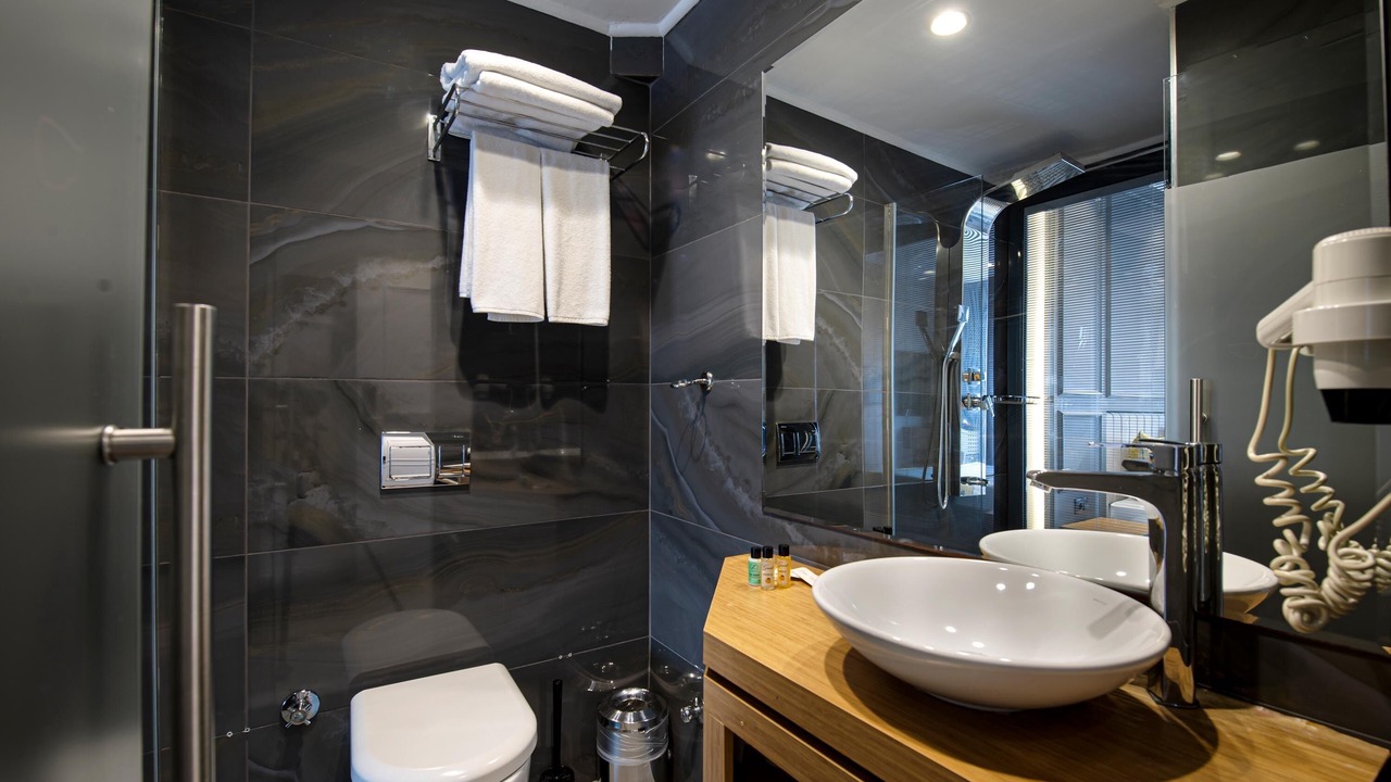 Photo of Bathroom in Eski Lara