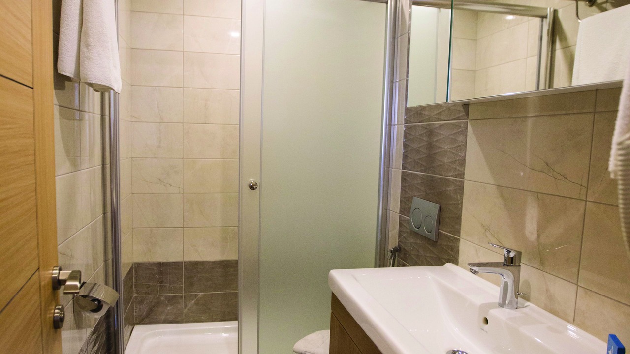 Photo of Bathroom in Yomra