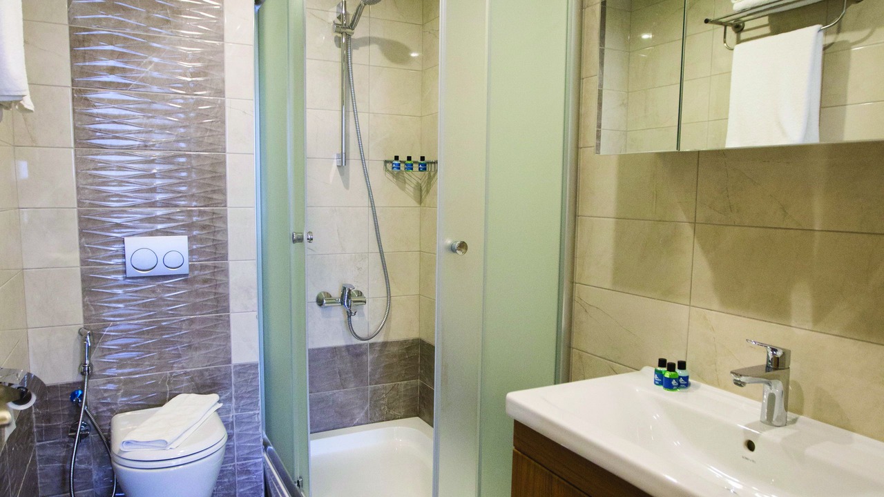 Photo of Bathroom in Yomra