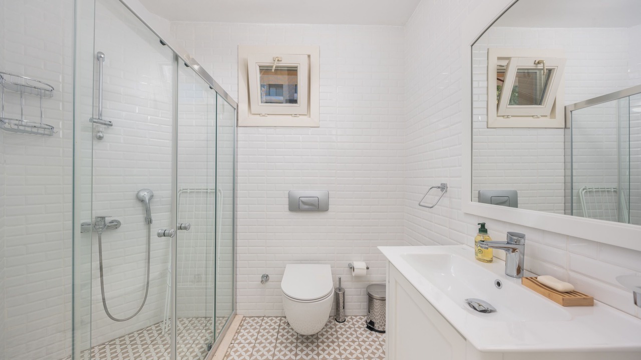 Photo of Bathroom in Guzeloba Mahallesi