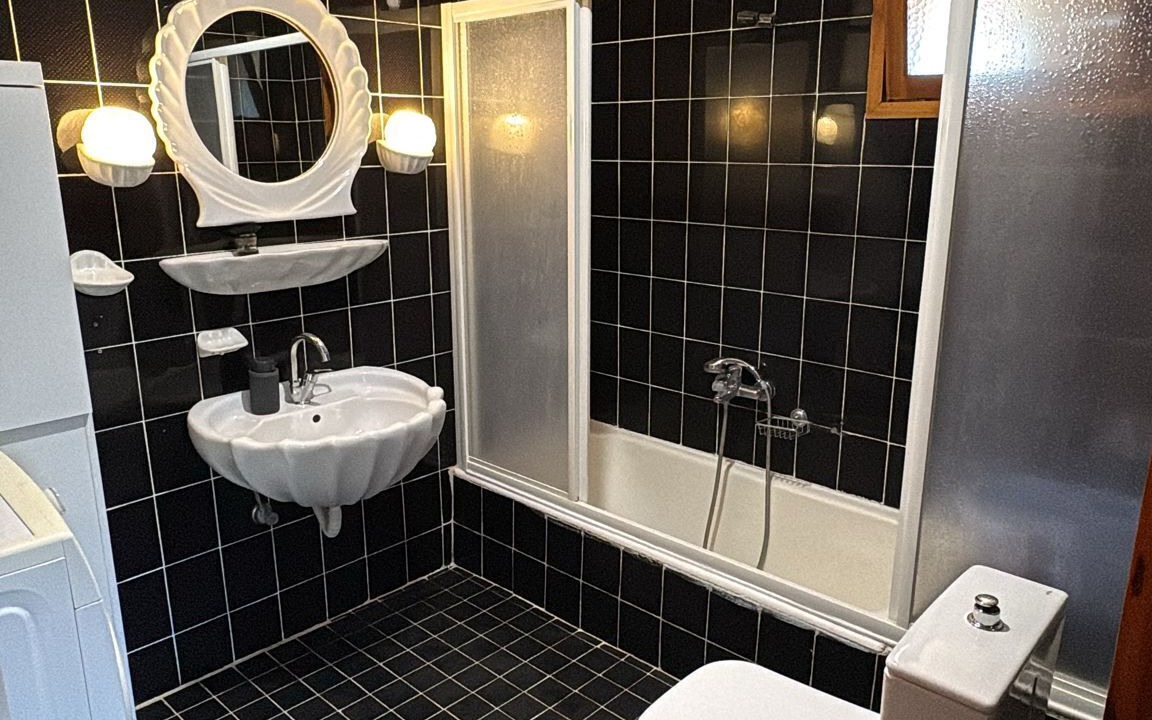 Photo of Bathroom in Ozdere