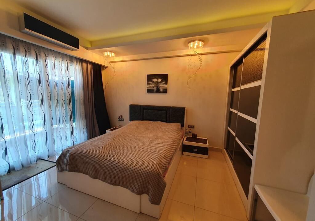 Photo of Bedroom in Seki