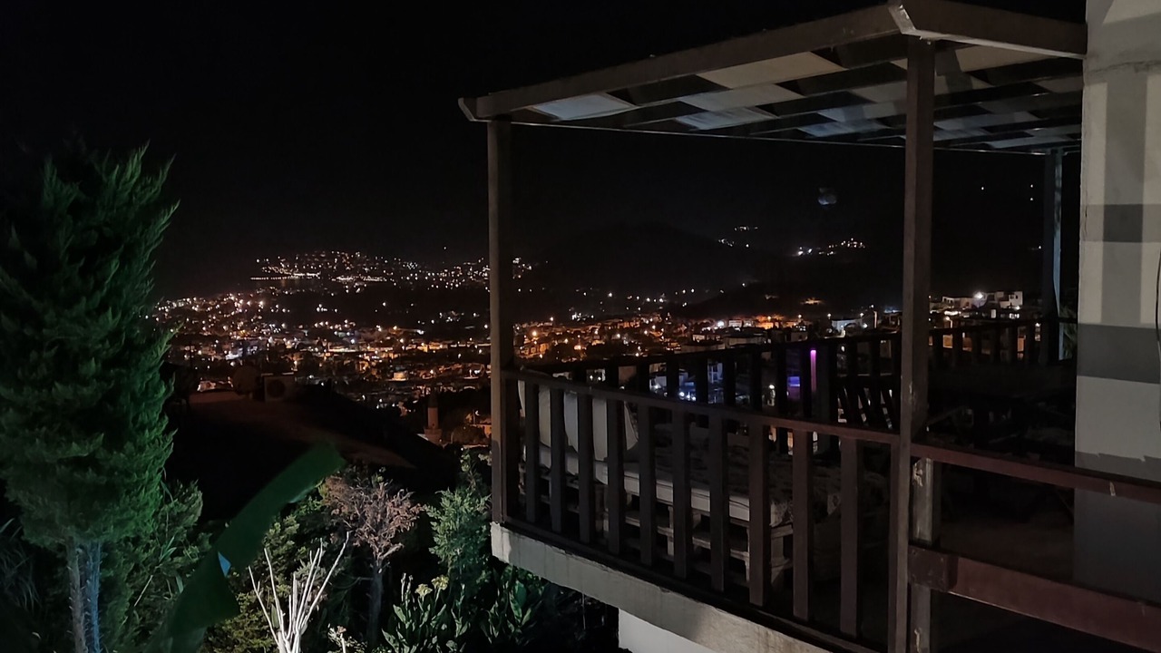 Photo of Patio Balcony in Karabag