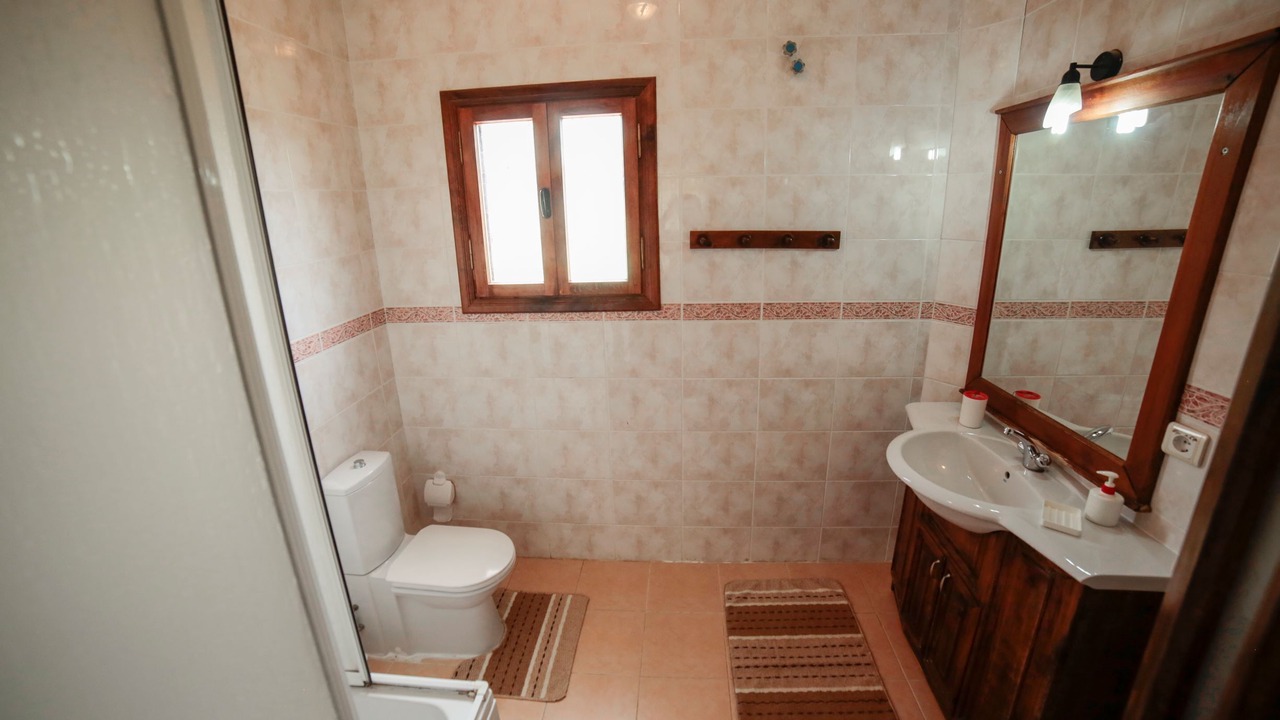 Photo of Bathroom in Islamlar