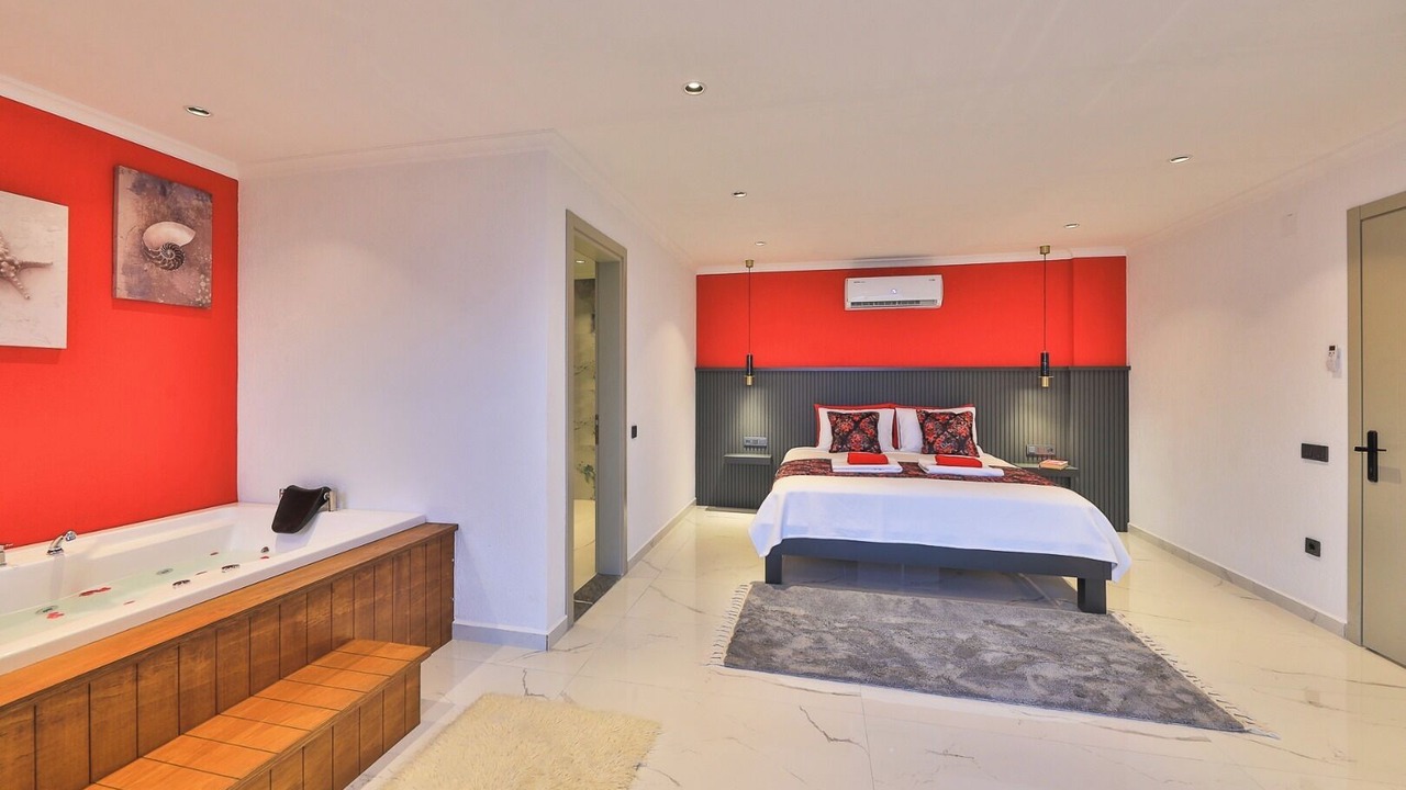 Photo of Bedroom in Uzumlu