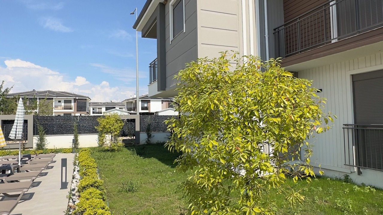 Photo of Outdoor in Side