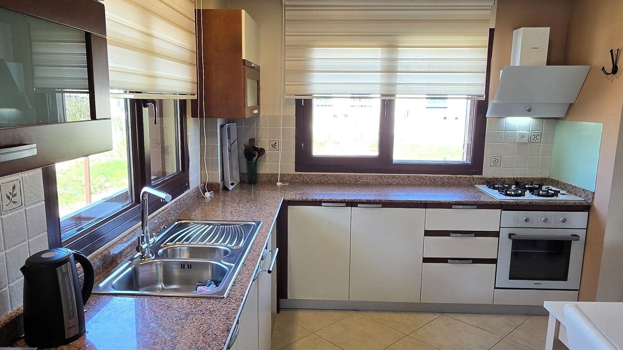 Photo of Kitchen in Side