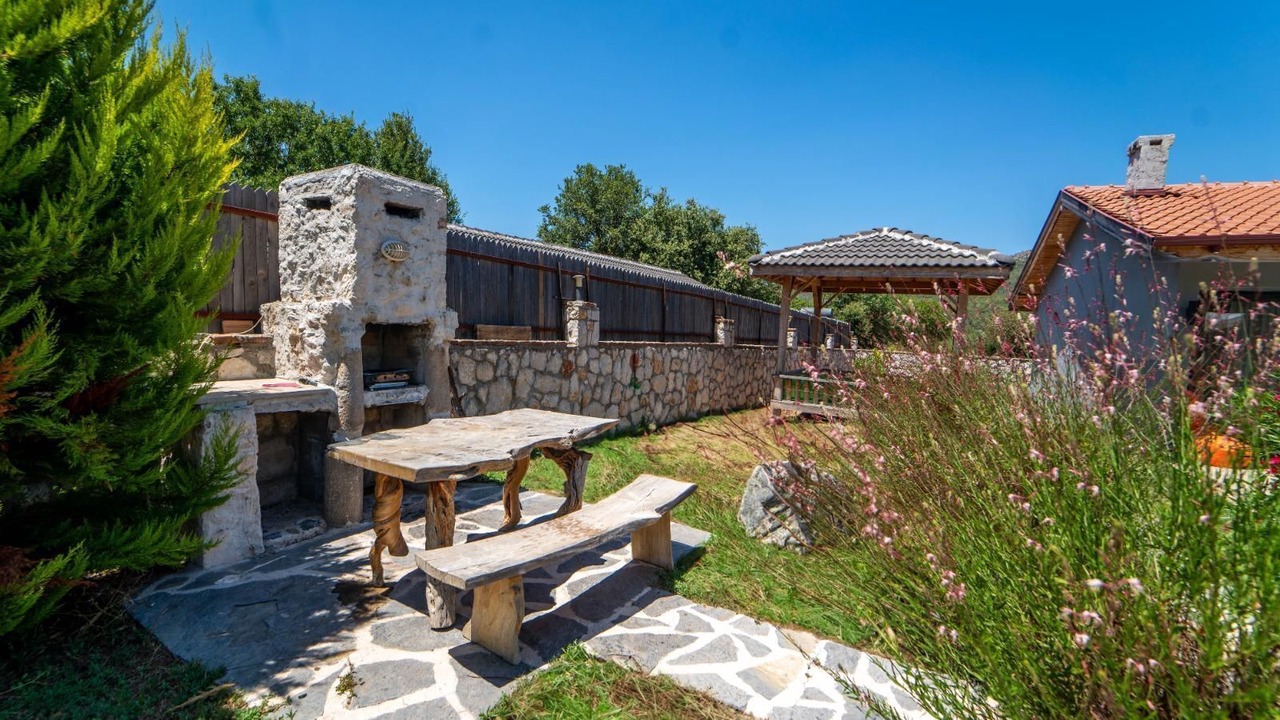 Photo of Outdoor in Keciler