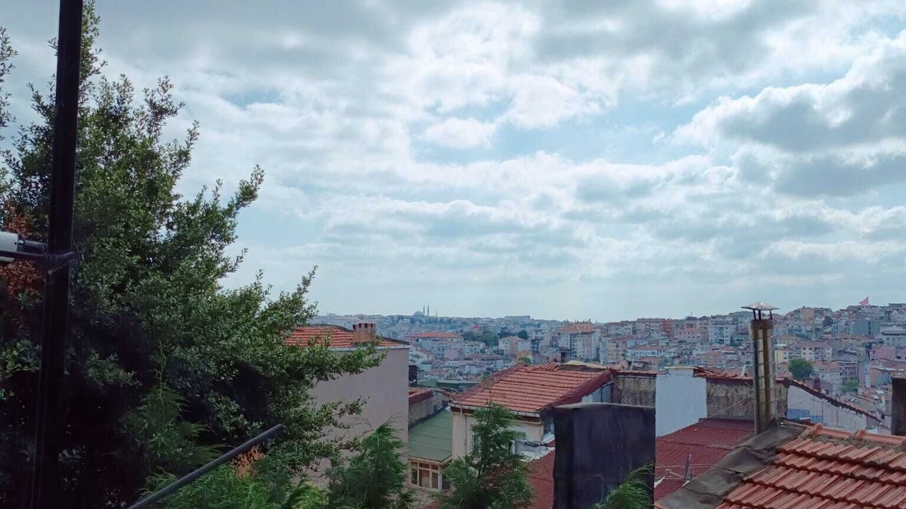 Photo of Outdoor in Pera