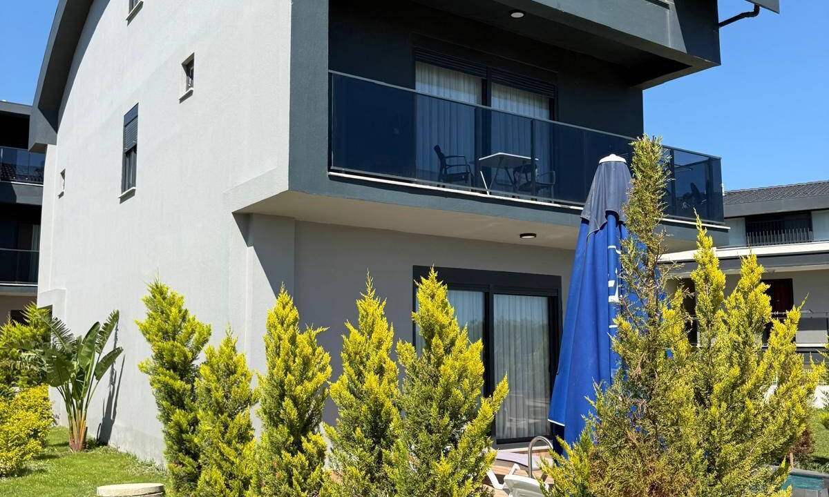 Photo of Outdoor in Side