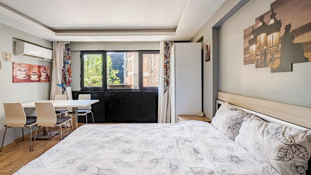 Photo of Bedroom in Bomonti