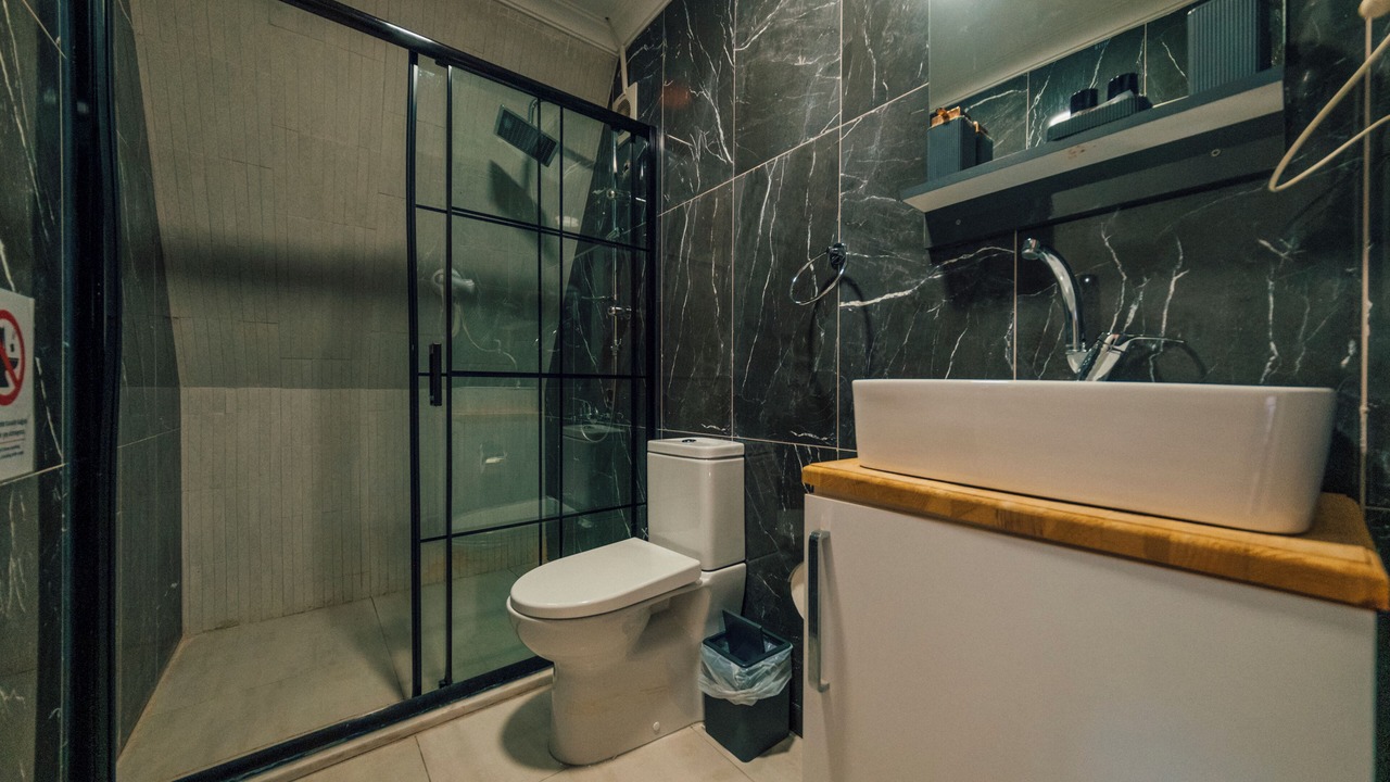 Photo of Bathroom in Yanik