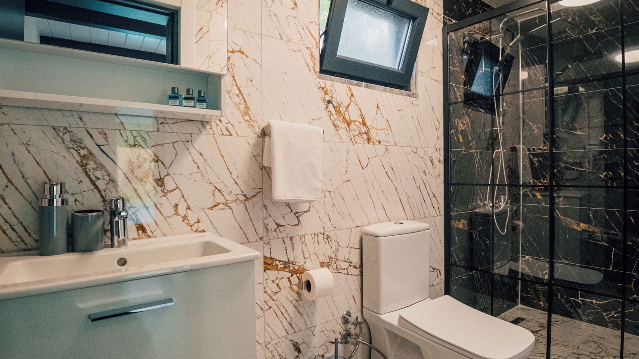 Photo of Bathroom in Yanik