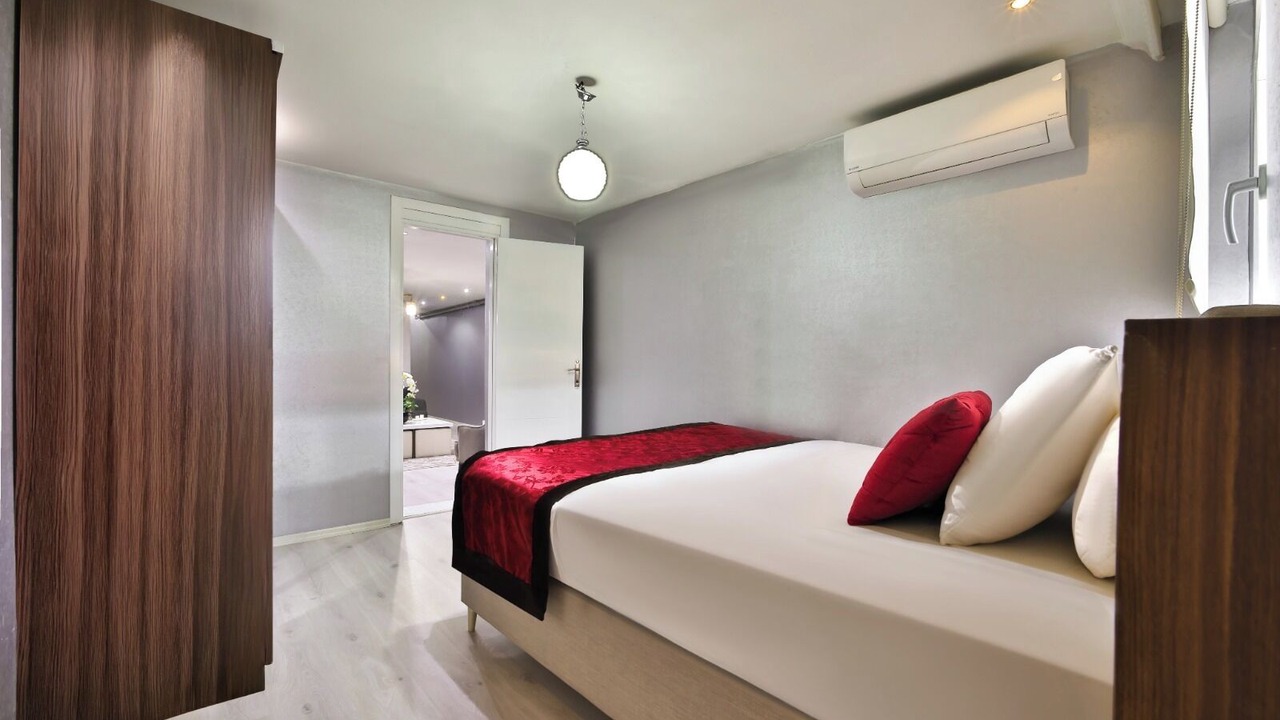 Photo of Bedroom in Harbiye