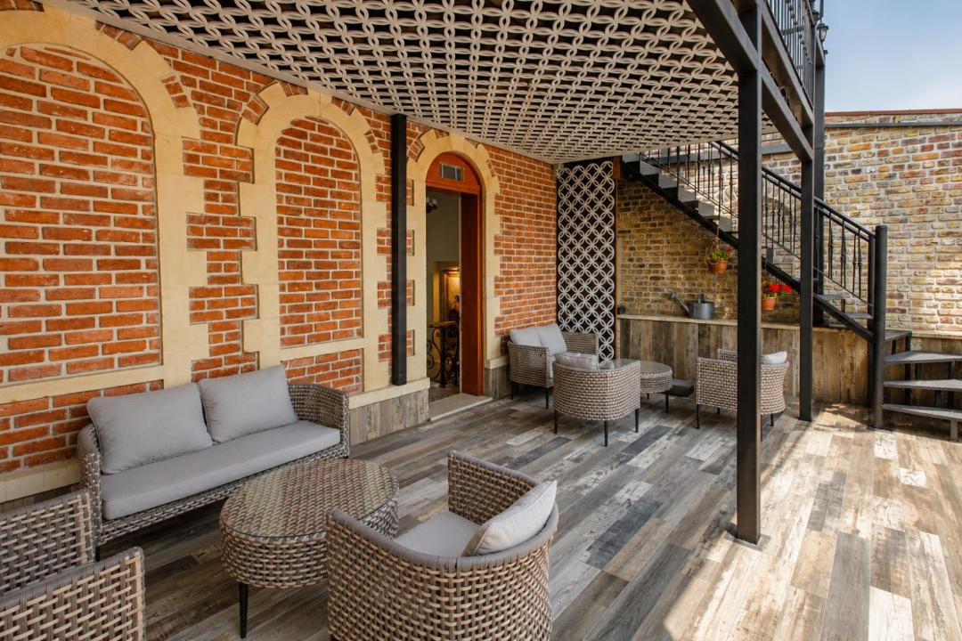 Photo of Patio Balcony in Old City