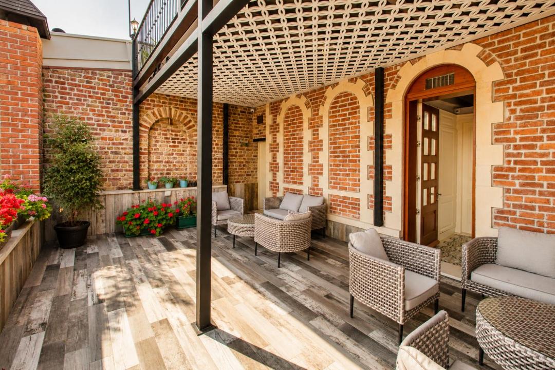 Photo of Patio Balcony in Old City