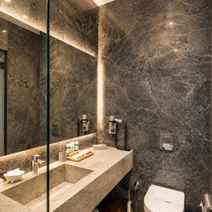 Photo of Bathroom in Old City