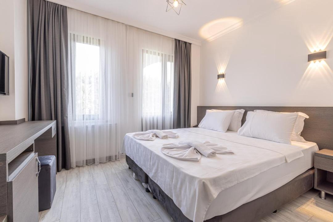 Photo of Others in Agva