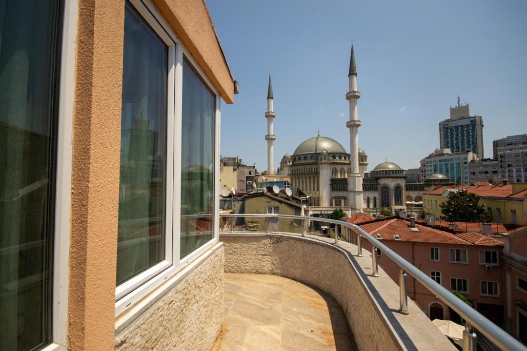 Photo of Others in Taksim