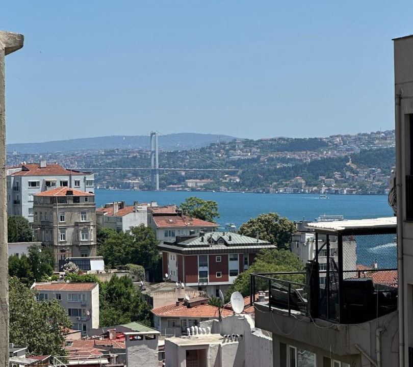 Photo of Others in Cihangir