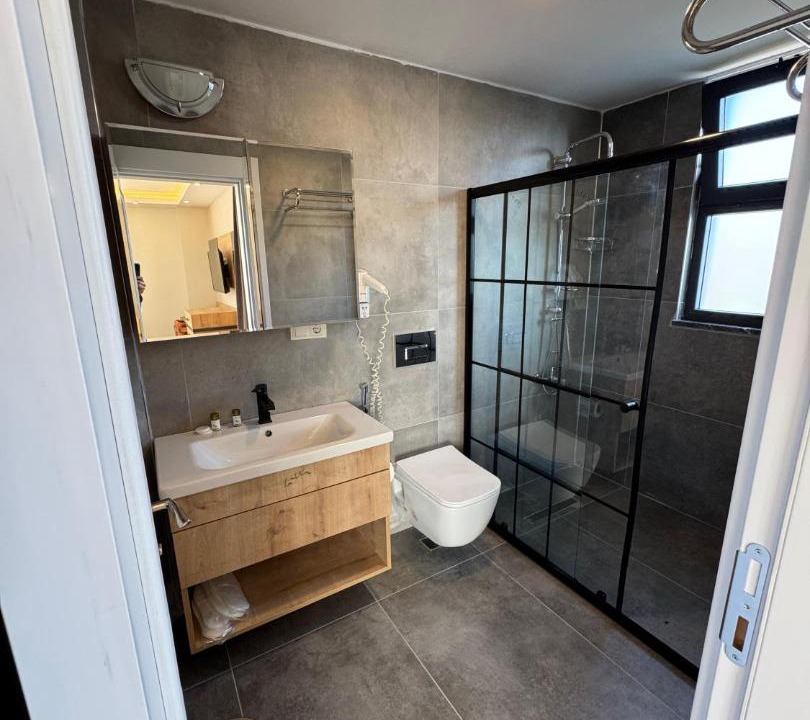 Photo of Bathroom in Of