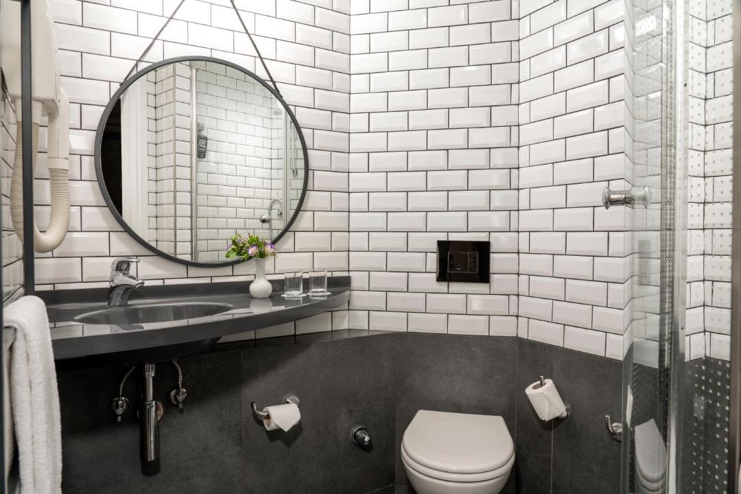 Photo of Bathroom in Zeytinburnu
