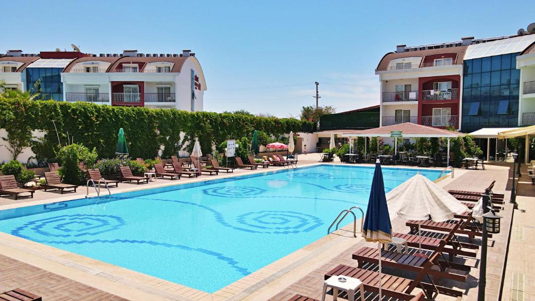Photo of Others in Side