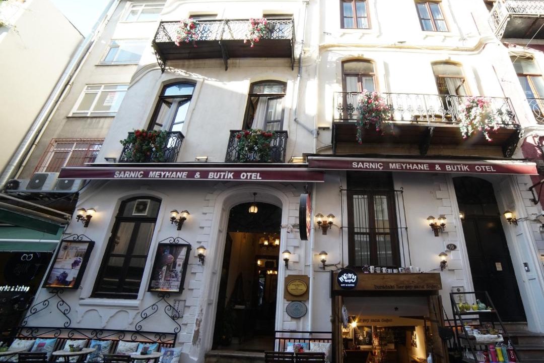 Photo of Others in Moda