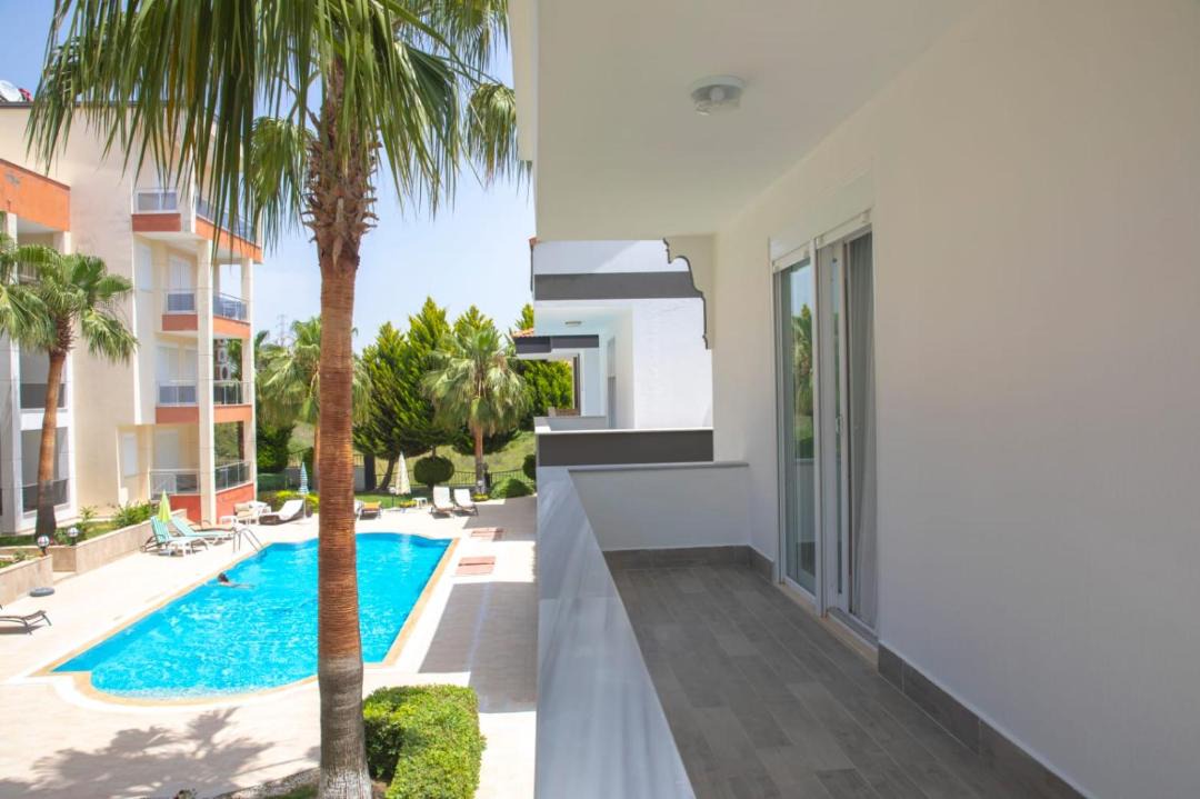 Photo of Patio Balcony in Side