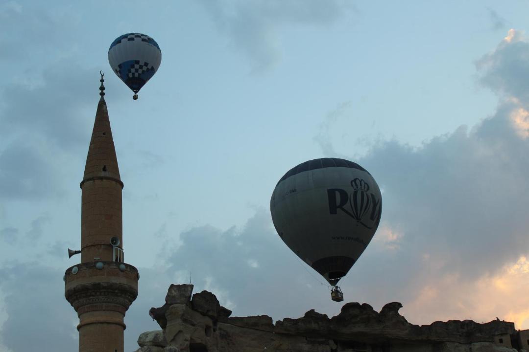 Photo of Others in Cavusin
