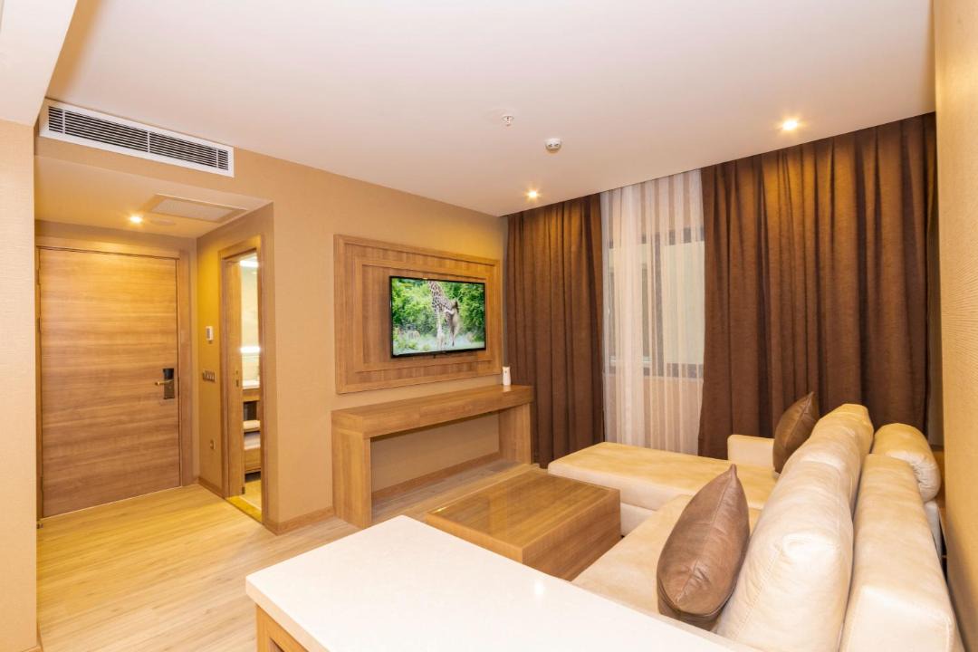 Photo of Others in Cumhuriyet