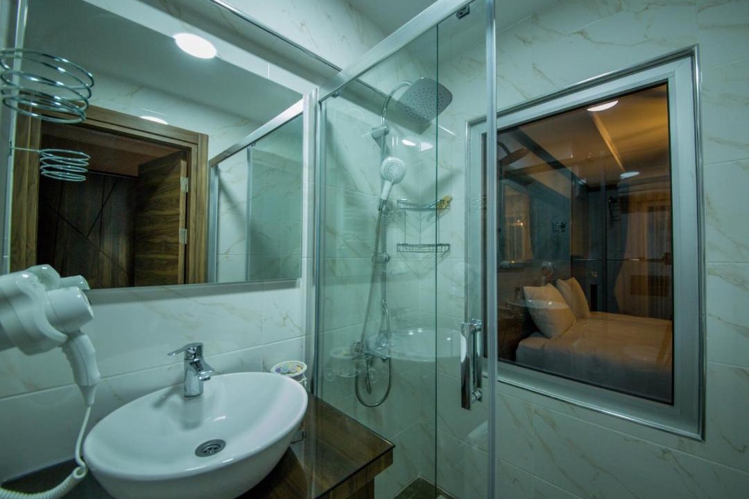 Photo of Bathroom in Kesan