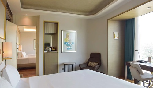 Executive Room, Club Lounge Access (Family Room)