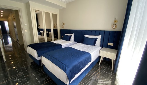 Deluxe Suite with One Bedroom