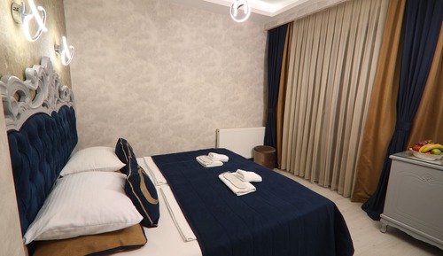 Economy Room
