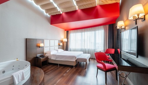 Suite (Whirlpool)