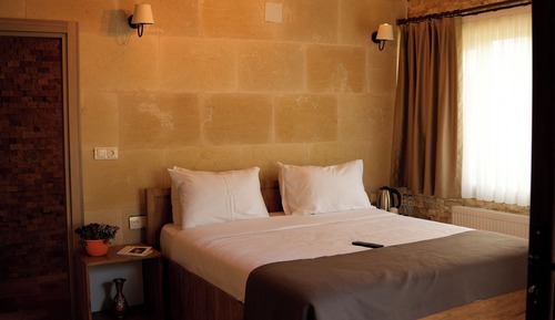 Standard Stone Room