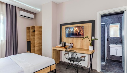 Deluxe Single Room