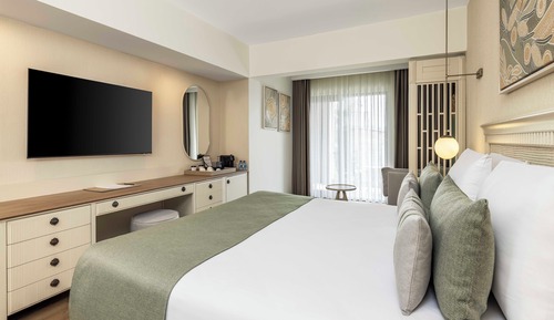 Standard Double or Twin Room, Partial Sea View