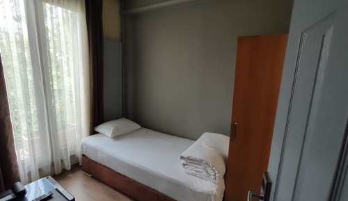 Economy Single Room, 1 Twin Bed, Park View
