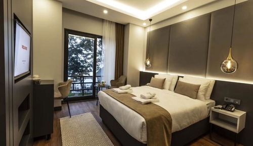 Elite Room
