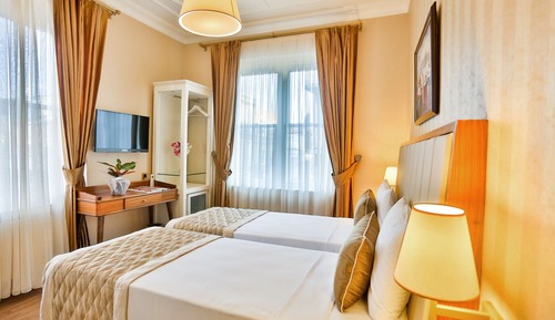 Economy Twin Room