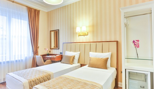 Standard Twin Room, 2 Twin Beds, Non Smoking, Private Bathroom