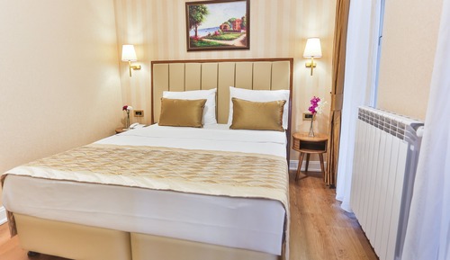 Economy Double Room Single Use, 1 Double Bed, Non Smoking, Private Bathroom