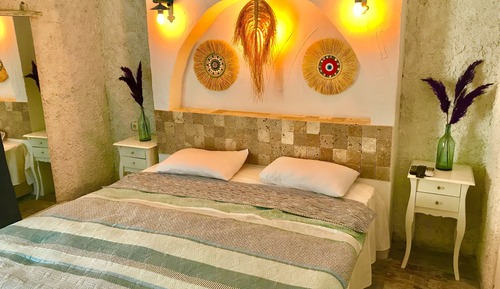 Standard Double Room, Garden View