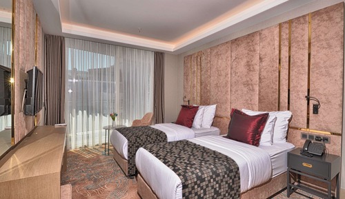 Superior Room, 2 Twin Beds, Non Smoking, Balcony (View)