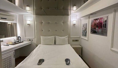 Basement Double Room (No Window)