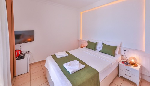 Room (Deniz Manzarali)