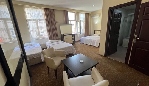 Suit Room